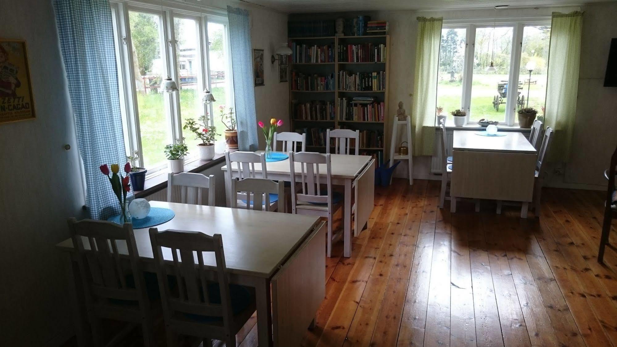 Stf Hagaby/Lantgarden Hostel Löttorp Kültér fotó